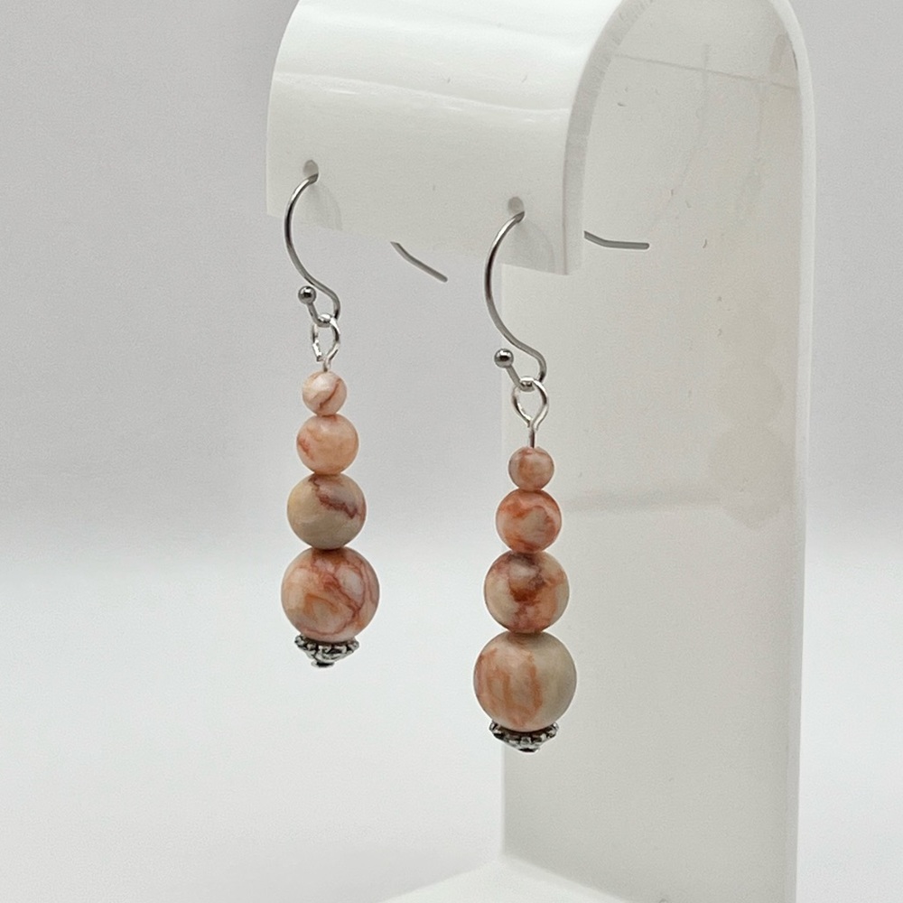 RED NETWORK JASPER EARRINGS - Picture 11 of 11